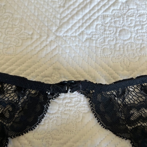 La SenZa High Neck Lace Padded Bralette Bra Top Size 34C - Picture 3 of 3